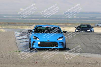 media/Sep-15-2024-Speed Ventures (Sun) [[7a54f7ed2f]]/Black Group/Session 1 (Outside Grapevine)/